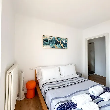 Peroni - View House