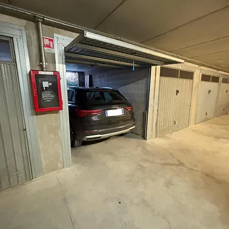 Peroni - View House *